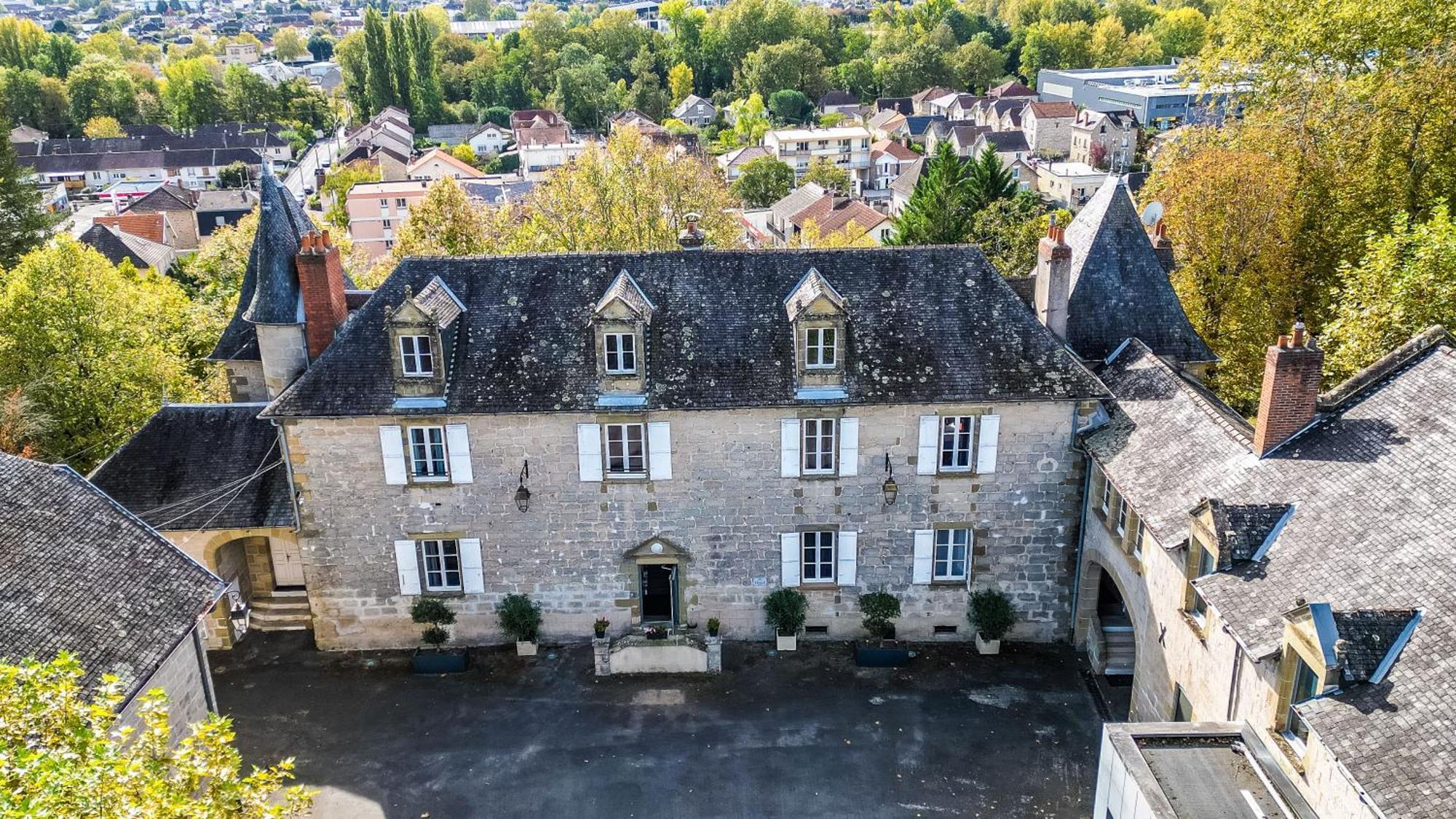 Hotel Chateau De Lacan Brive-la-Gaillarde Exteriör bild